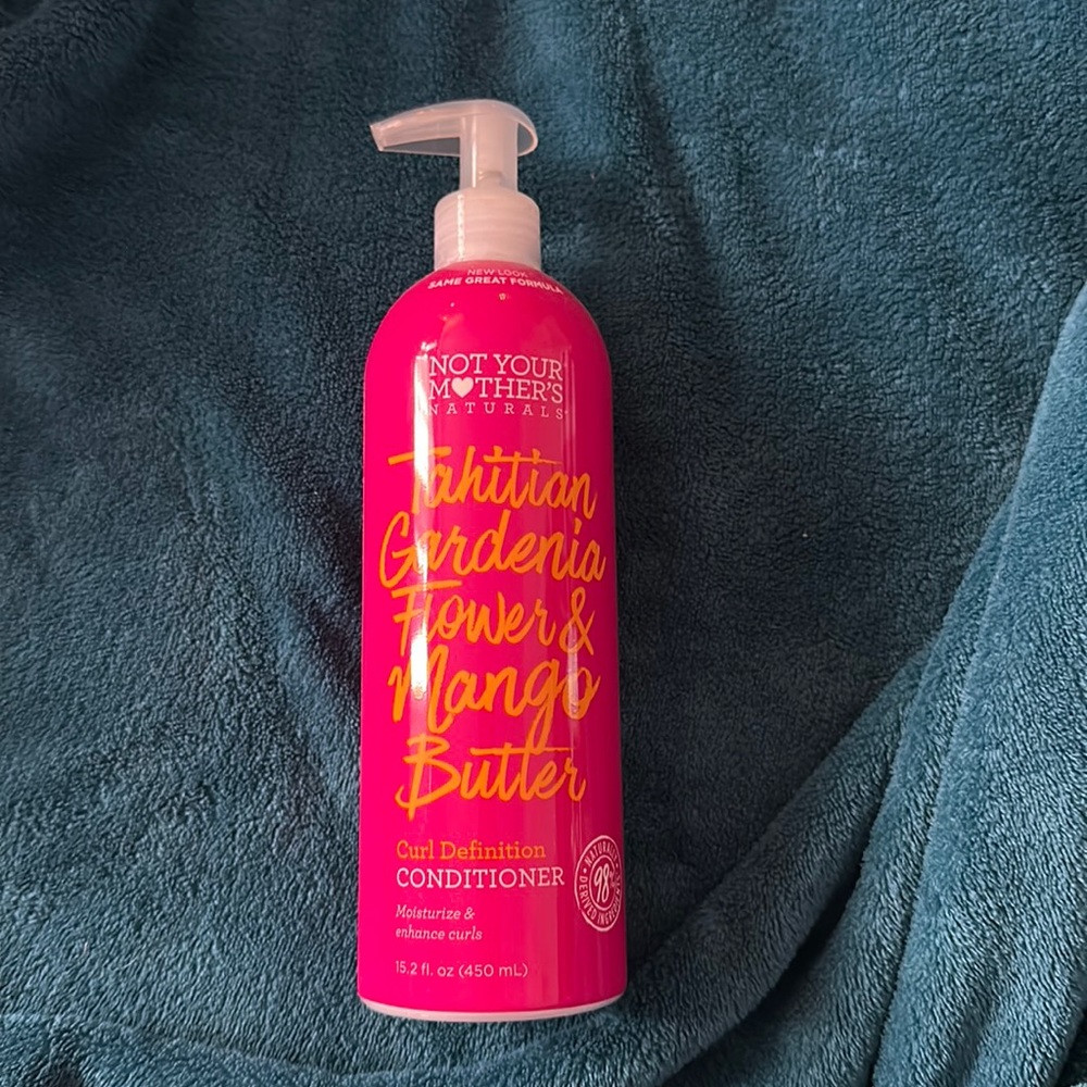 Not Your Mother’s Tahitian Gardenia Flower & Mango Butter Curl Conditioner